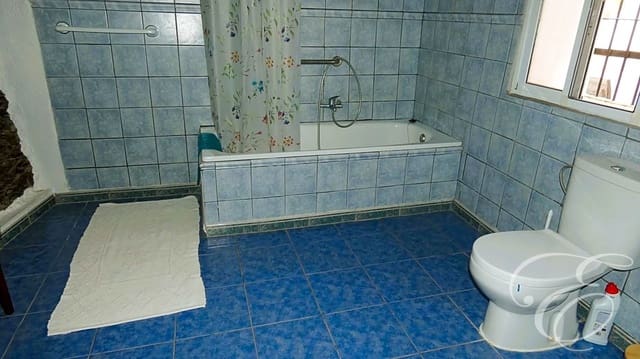 3 soveværelse Villa til salg i Benamargosa med swimmingpool garage - € 225.000 (Ref: 8312003)