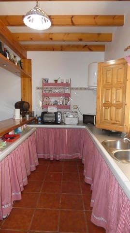 2 soveværelse Finca/Landehus til salg i Vélez de Benaudalla med swimmingpool - € 230.000 (Ref: 8317038)