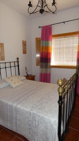 2 soveværelse Finca/Landehus til salg i Vélez de Benaudalla med swimmingpool - € 230.000 (Ref: 8317038)