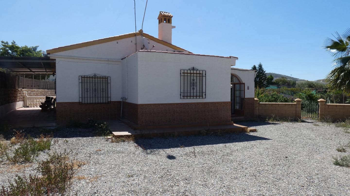 2 soveværelse Finca/Landehus til salg i Velez de Benaudalla med swimmingpool - € 230.000 (Ref: 8317038)