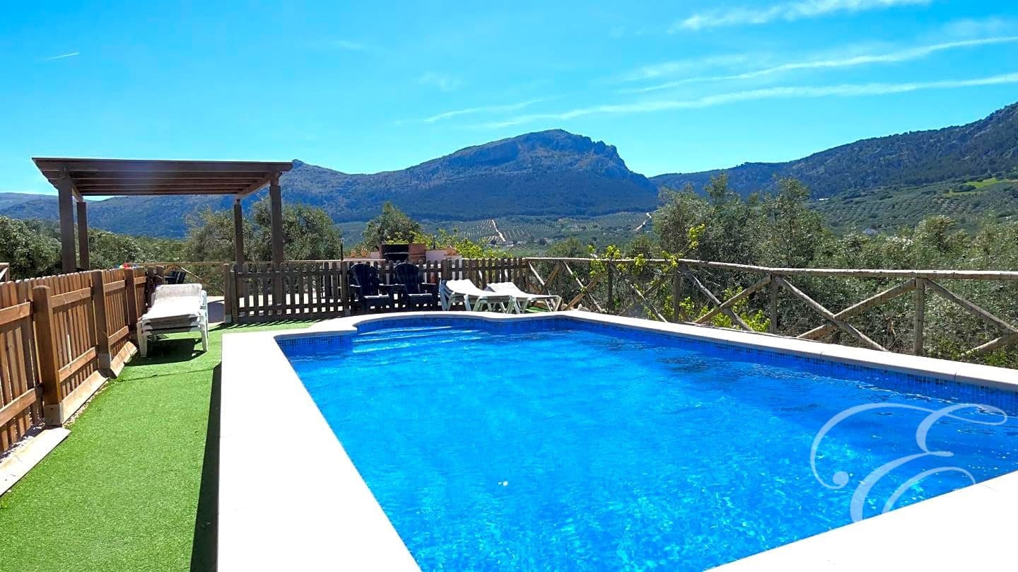 7 quarto Quinta/Casa Rural para venda em Villanueva del Trabuco com piscina garagem - 498 000 € (Ref: 8325064)