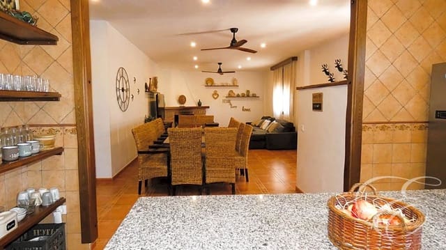 7 soverom Finca/Herregård til salgs i Villanueva del Trabuco med svømmebasseng garasje - € 498 000 (Ref: 8325064)