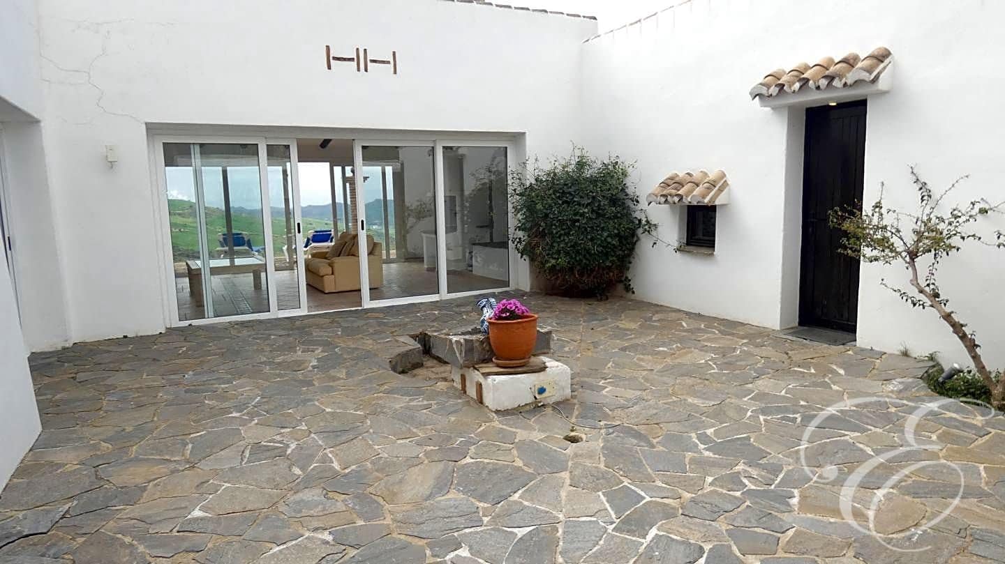 6 slaapkamer Finca/Landhuis te koop in Villanueva de la Concepcion met zwembad - € 880.000 (Ref: 8329324)