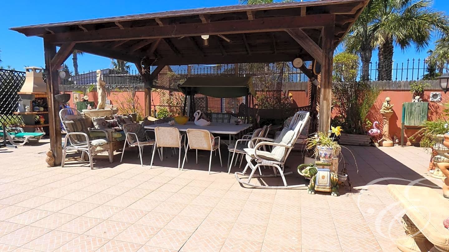 5 slaapkamer Villa te koop in Motril met zwembad garage - € 999.500 (Ref: 8374709)