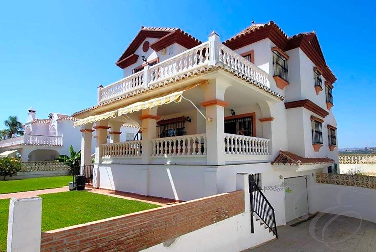 6 soveværelse Villa til salg i Torre del Mar med swimmingpool garage - € 799.000 (Ref: 8397164)