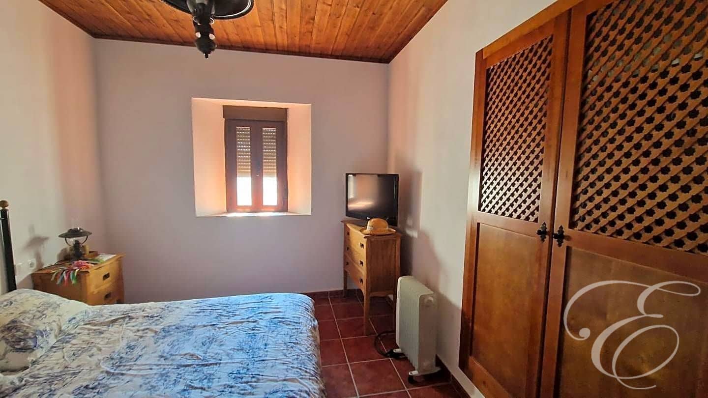 7 soveværelse Finca/Landehus til salg i Comares - € 425.000 (Ref: 8425523)