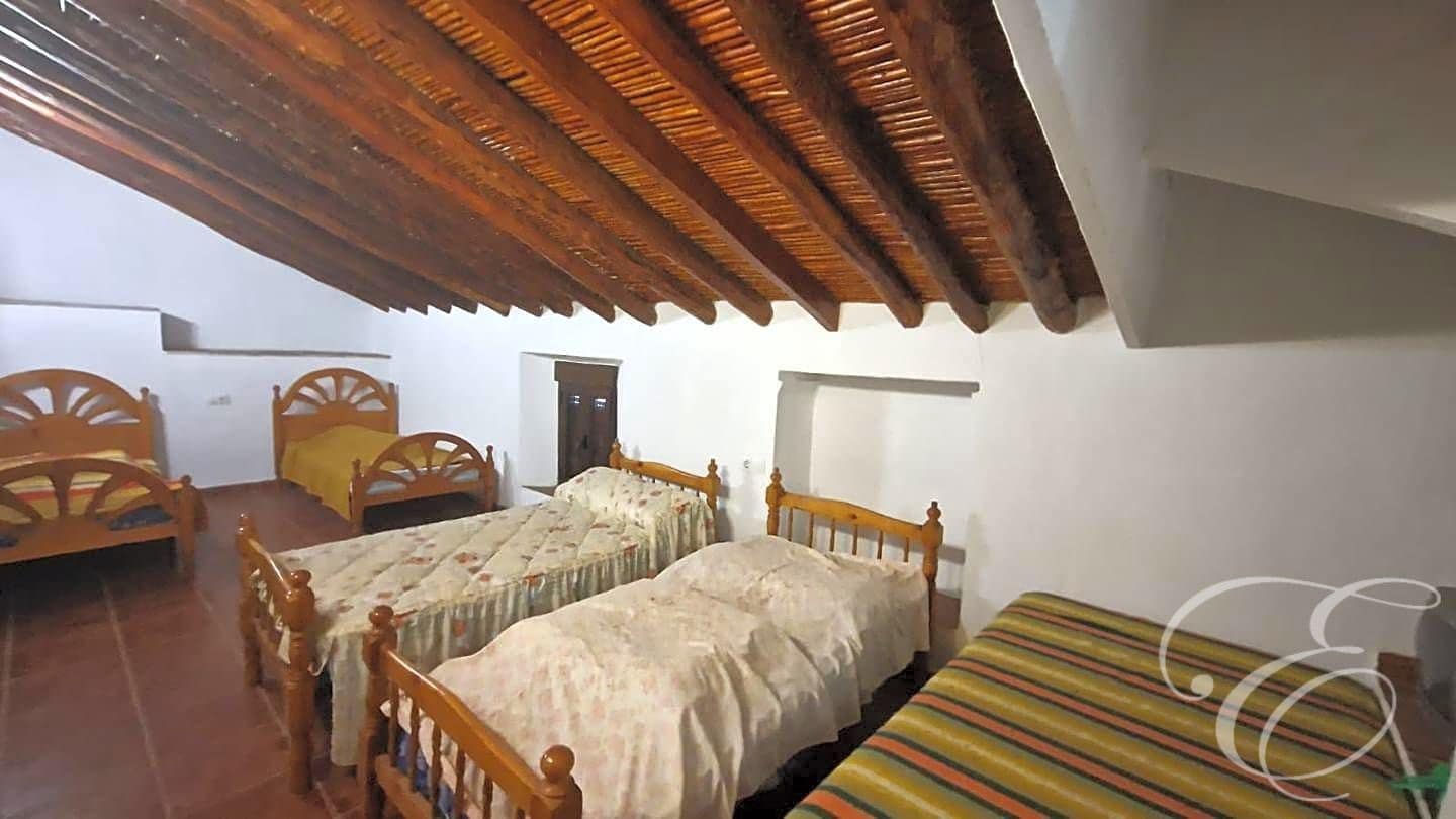 7 soveværelse Finca/Landehus til salg i Comares - € 425.000 (Ref: 8425523)