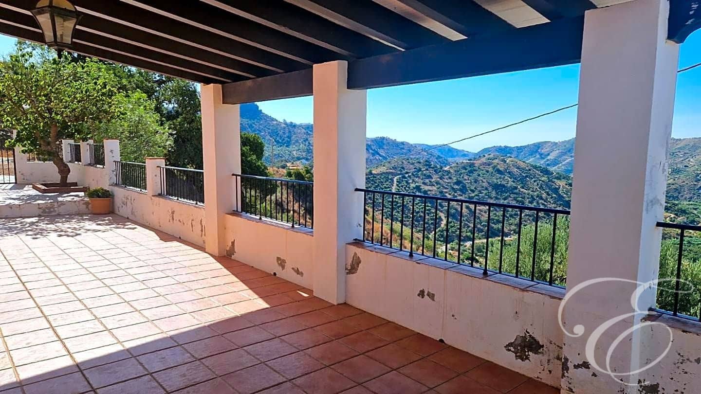 7 soveværelse Finca/Landehus til salg i Comares - € 425.000 (Ref: 8425523)