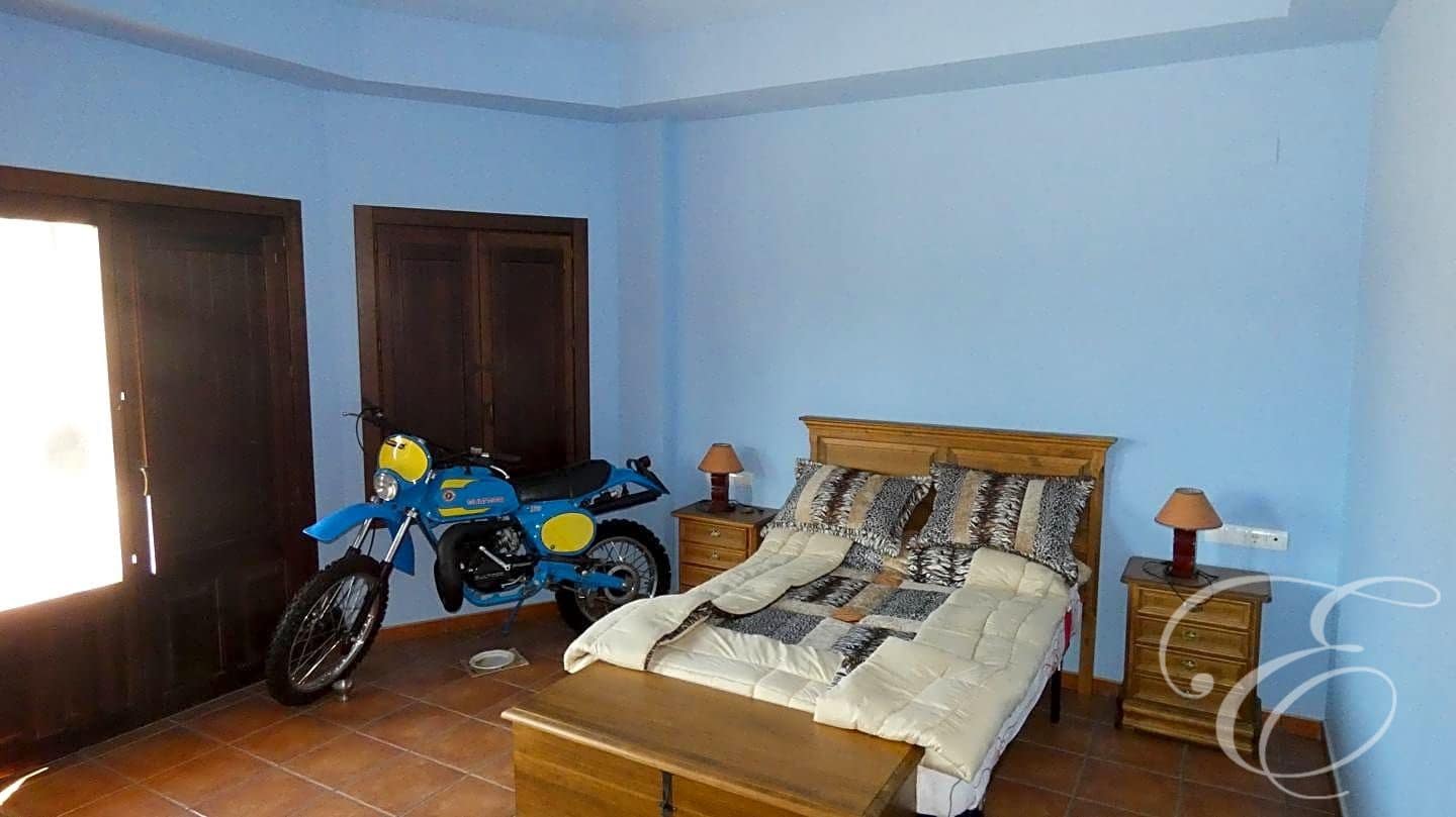 3 quarto Quinta/Casa Rural para venda em Almogia com piscina garagem - 720 000 € (Ref: 8433524)