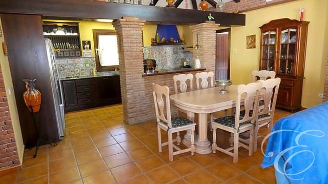 3 quarto Quinta/Casa Rural para venda em Almogía com piscina garagem - 720 000 € (Ref: 8433524)
