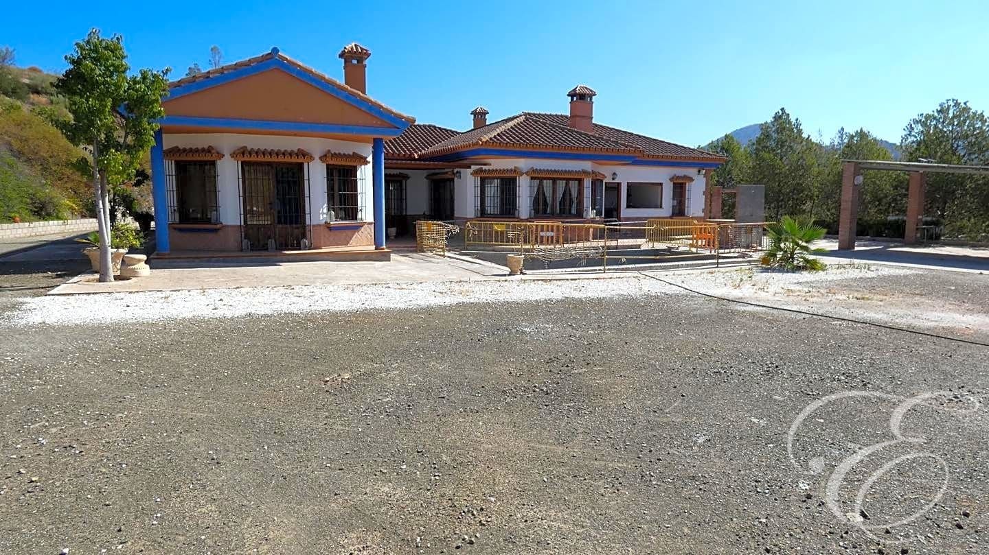 3 quarto Quinta/Casa Rural para venda em Almogia com piscina garagem - 720 000 € (Ref: 8433524)