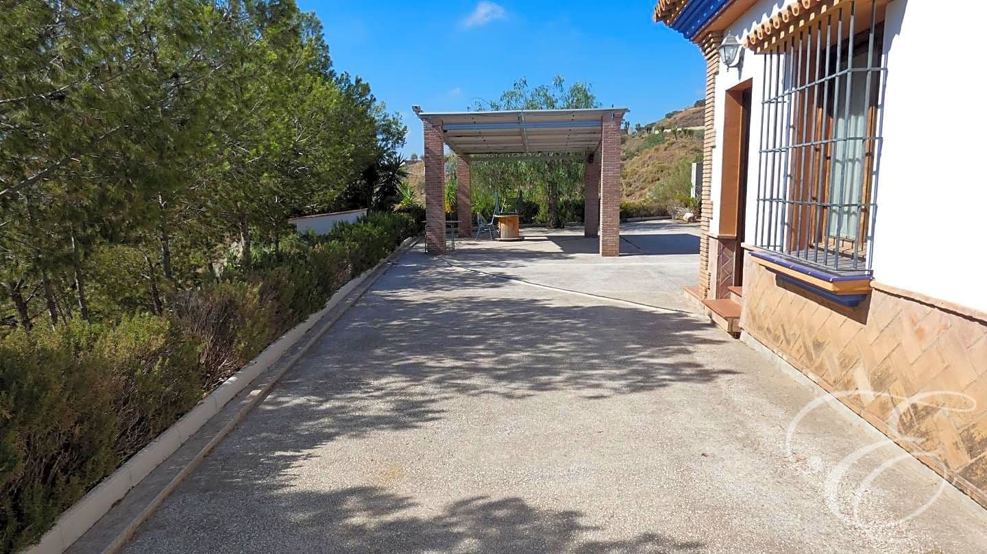 3 quarto Quinta/Casa Rural para venda em Almogia com piscina garagem - 720 000 € (Ref: 8433524)