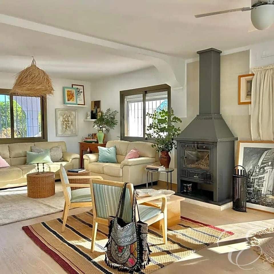 4 slaapkamer Villa te koop in Canillas de Aceituno met zwembad garage - € 449.000 (Ref: 8439623)