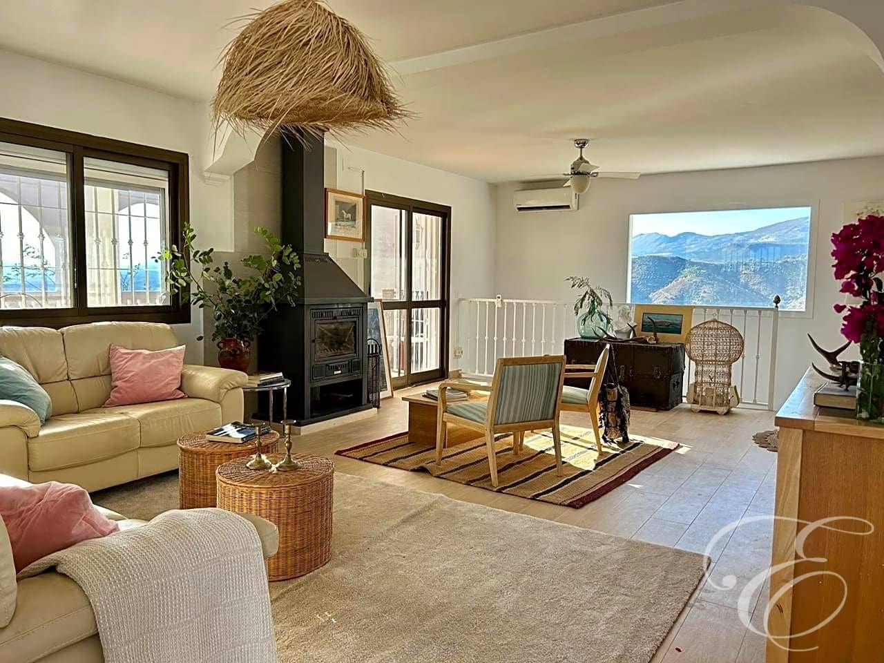 4 slaapkamer Villa te koop in Canillas de Aceituno met zwembad garage - € 449.000 (Ref: 8439623)