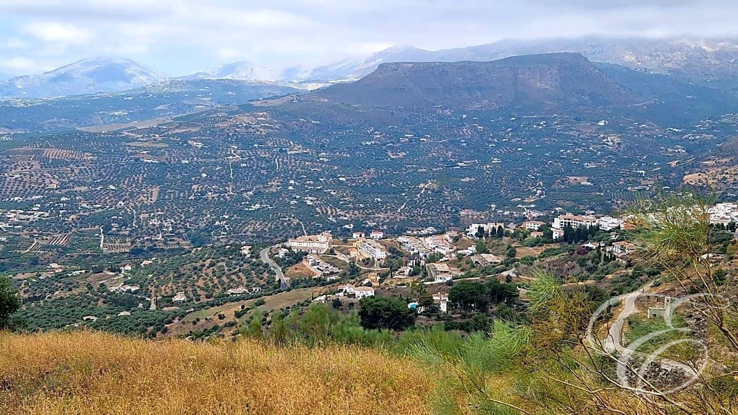 4 makuuhuone Maalaistalo myytävänä paikassa Alcaucin - 295 000 € (Ref: 8447075)