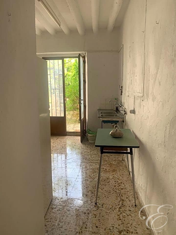 4 soveværelse Villa til salg i Alfarnate - € 75.000 (Ref: 8458893)