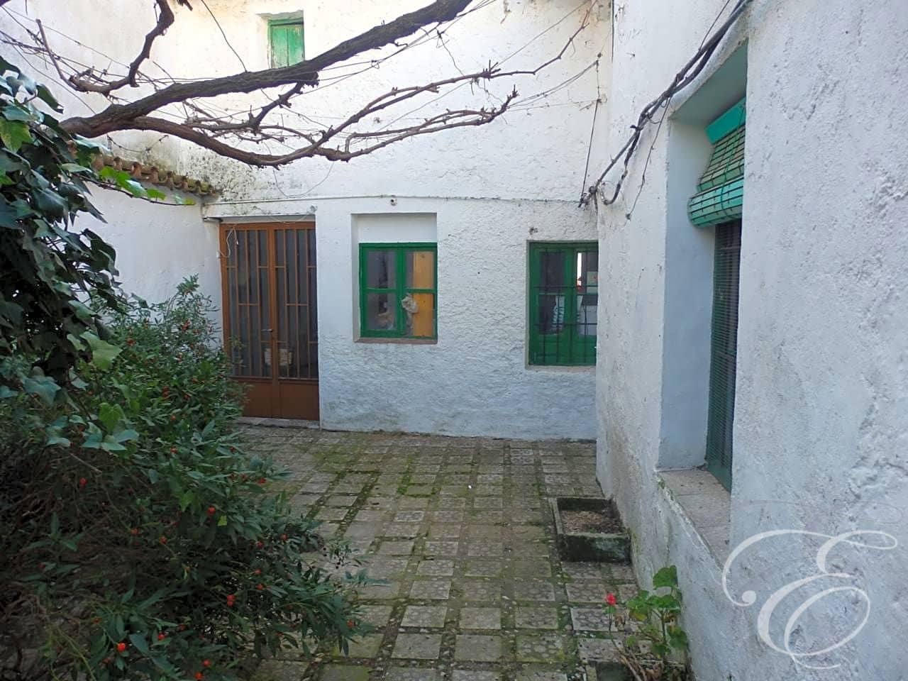 4 soveværelse Villa til salg i Alfarnate - € 75.000 (Ref: 8458893)