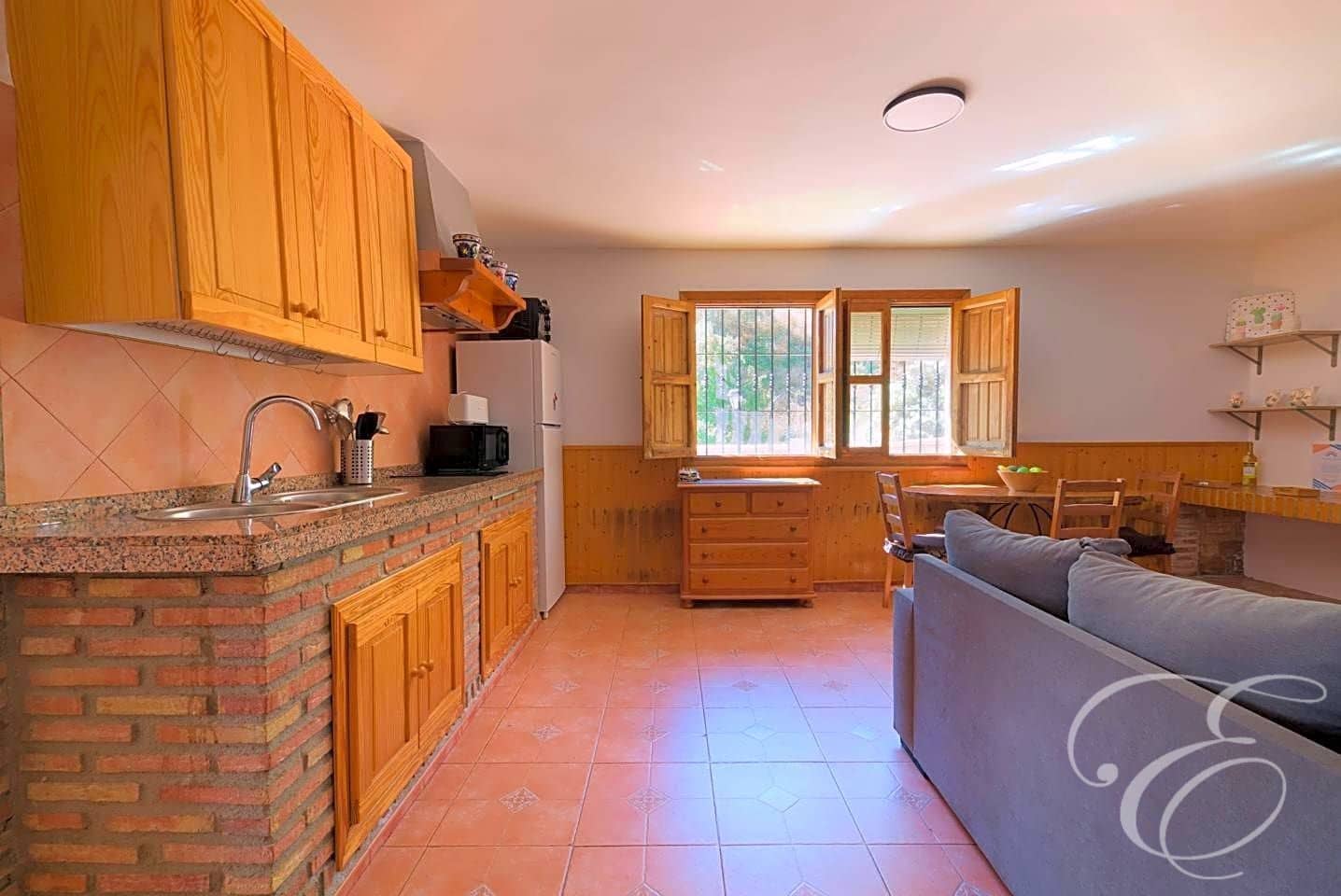 3 sypialnia Finka/Dom wiejski na sprzedaż w Sayalonga z basenem garażem - 365 000 € (Ref: 8486861)