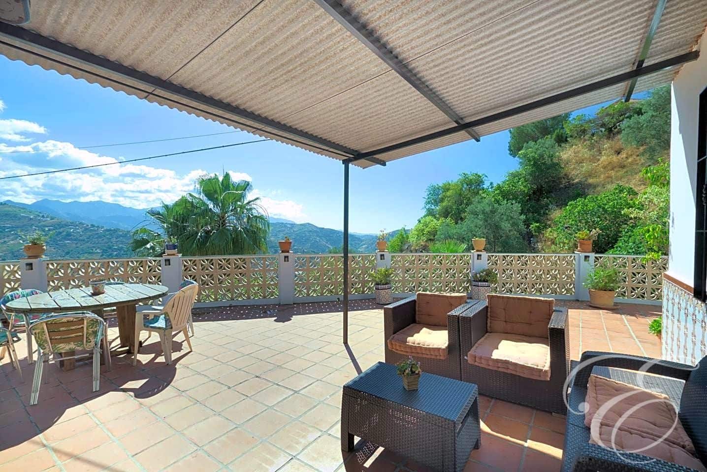 3 sypialnia Finka/Dom wiejski na sprzedaż w Sayalonga z basenem garażem - 365 000 € (Ref: 8486861)