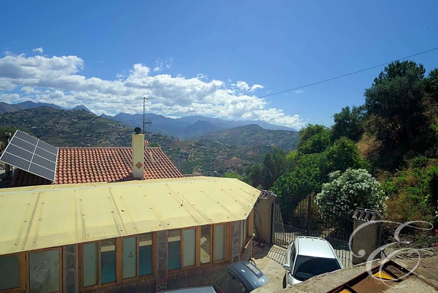 3 sypialnia Finka/Dom wiejski na sprzedaż w Sayalonga z basenem garażem - 365 000 € (Ref: 8486861)