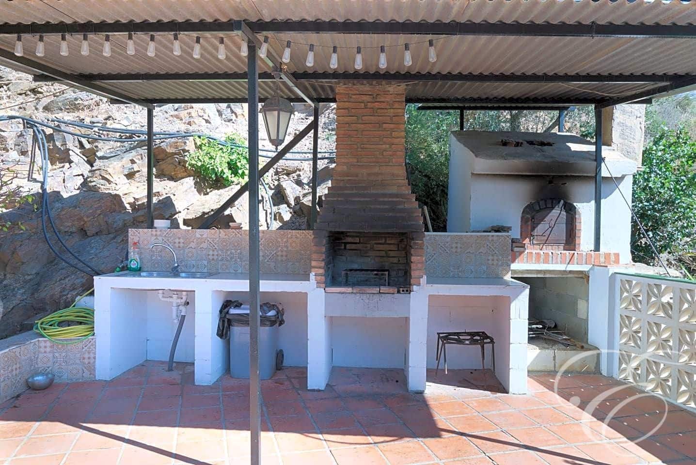 3 sypialnia Finka/Dom wiejski na sprzedaż w Sayalonga z basenem garażem - 365 000 € (Ref: 8486861)