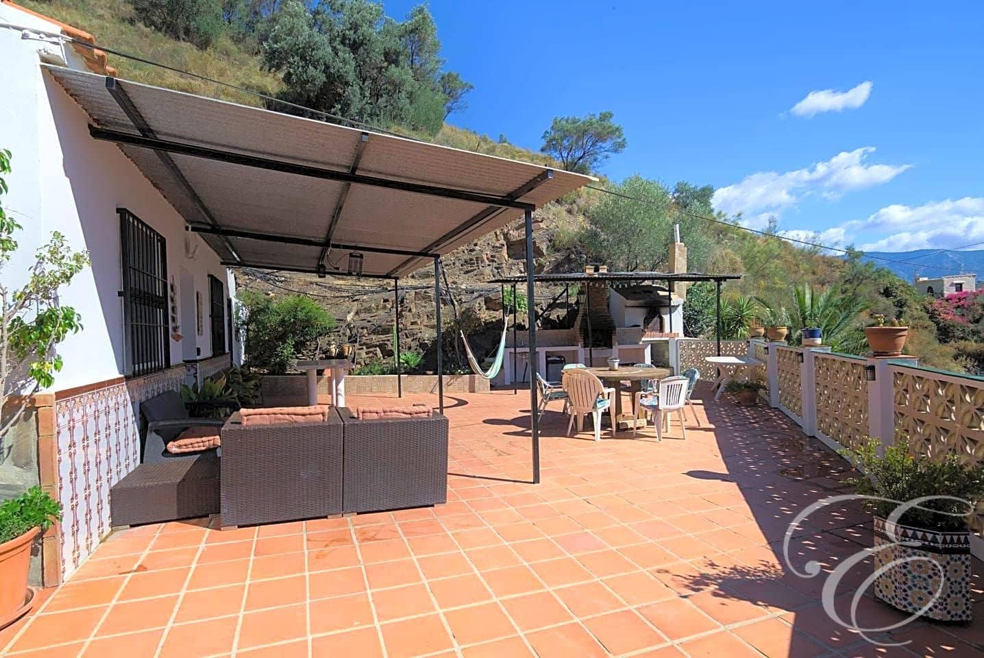 3 sypialnia Finka/Dom wiejski na sprzedaż w Sayalonga z basenem garażem - 365 000 € (Ref: 8486861)