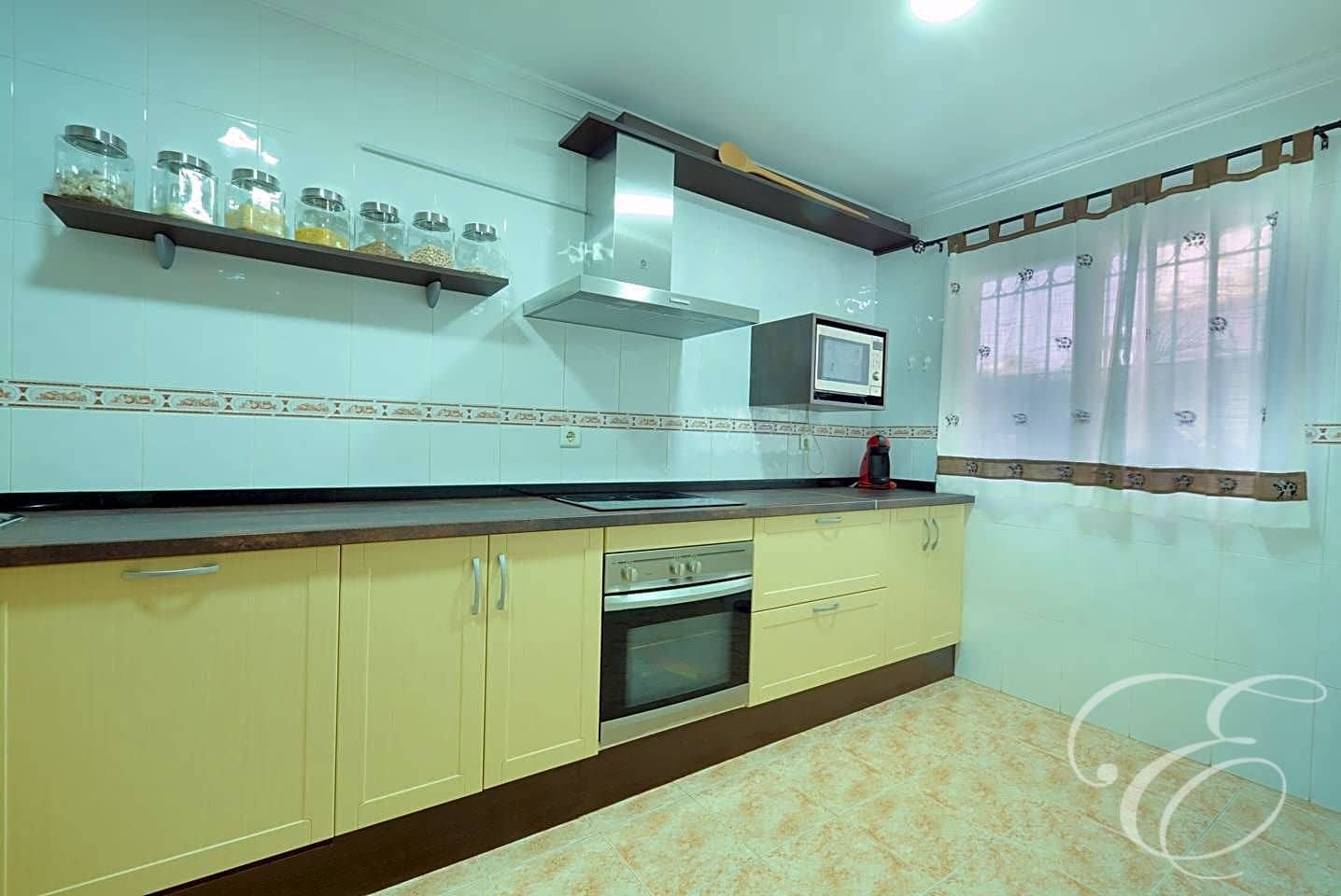 3 chambre Villa/Maison à vendre à Torre del Mar avec piscine garage - 410 000 € (Ref: 8488287)