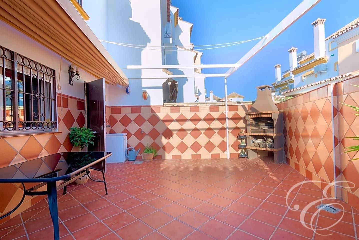 3 chambre Villa/Maison à vendre à Torre del Mar avec piscine garage - 410 000 € (Ref: 8488287)