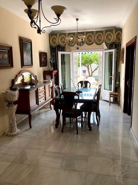 4 chambre Villa/Maison à vendre à Nerja - 2 300 000 € (Ref: 8530790)