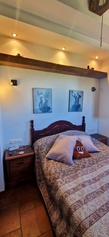 5 soveværelse Finca/Landehus til salg i Velez-Malaga med swimmingpool - € 695.000 (Ref: 8560439)