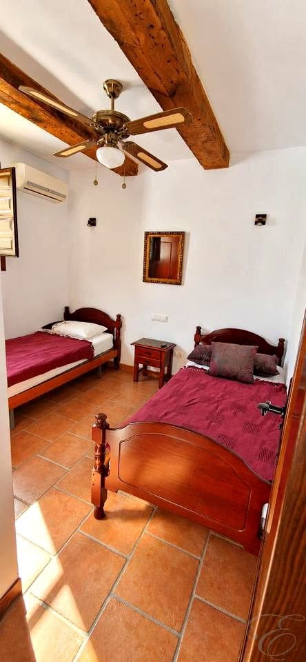 5 sypialnia Finka/Dom wiejski na sprzedaż w Velez-Malaga z basenem garażem - 695 000 € (Ref: 8560439)