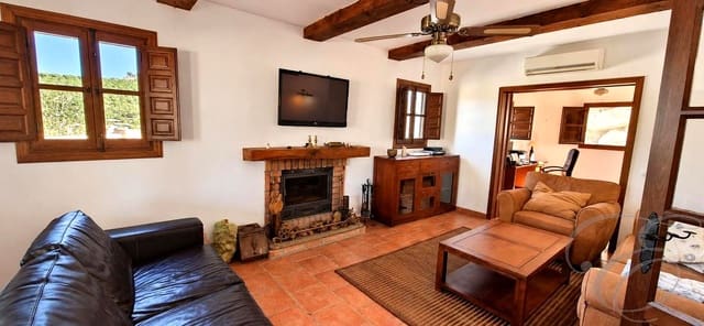 5 sovrum Finca/Hus på landet till salu i Vélez-Málaga med pool garage - 695 000 € (Ref: 8560439)