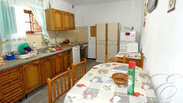 5 sovrum Finca/Hus på landet till salu i Alcaucín - 228 000 € (Ref: 8562530)