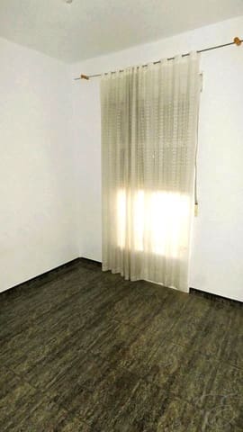 6 soveværelse Villa til salg i Riogordo med garage - € 170.000 (Ref: 8583366)