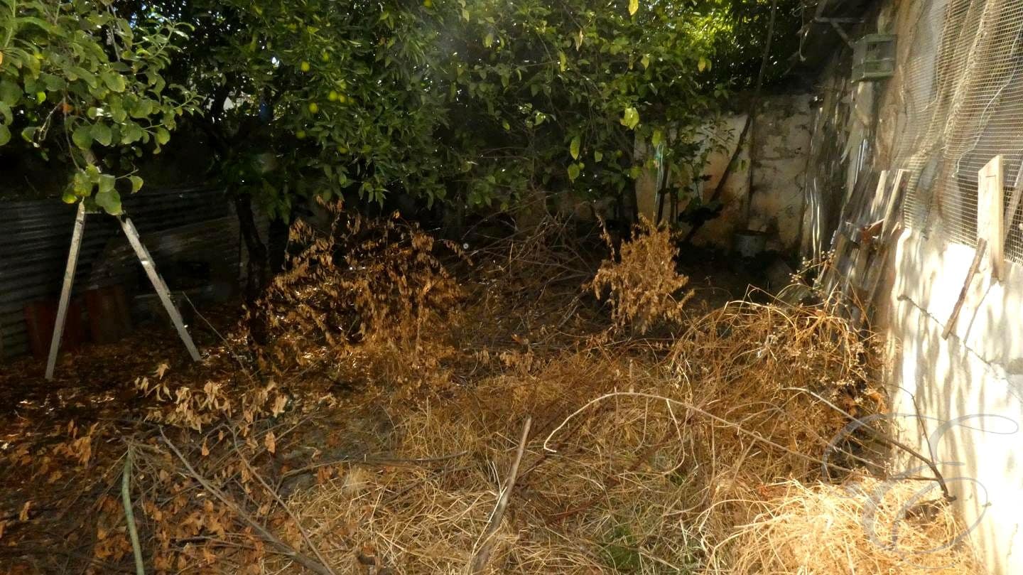 6 bedroom Villa for sale in Riogordo with garage - € 170,000 (Ref: 8583366)