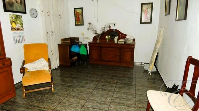 6 soveværelse Villa til salg i Riogordo med garage - € 170.000 (Ref: 8583366)