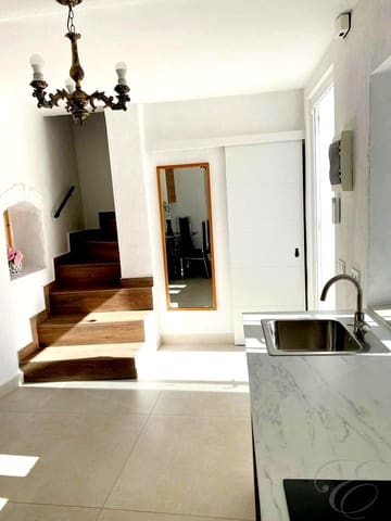 3 slaapkamer Villa te koop in Vélez-Málaga - € 165.000 (Ref: 8596513)