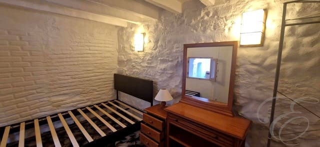 3 slaapkamer Villa te koop in Vélez-Málaga - € 165.000 (Ref: 8596513)