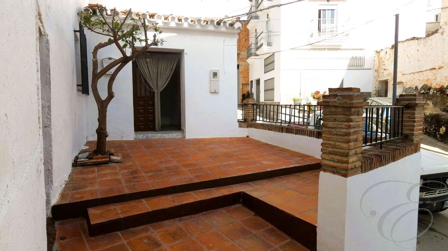 3 soveværelse Villa til salg i Benamargosa - € 82.500 (Ref: 8635416)