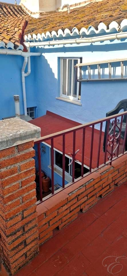 4 quarto Moradia para venda em Velez-Malaga - 199 999 € (Ref: 8665810)
