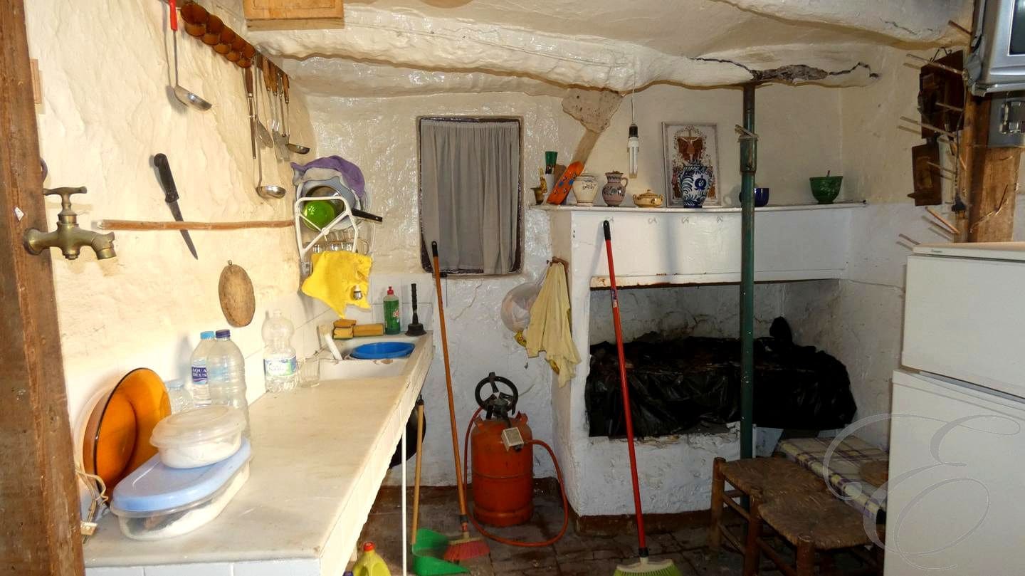 6 soveværelse Villa til salg i Riogordo - € 99.900 (Ref: 8666524)