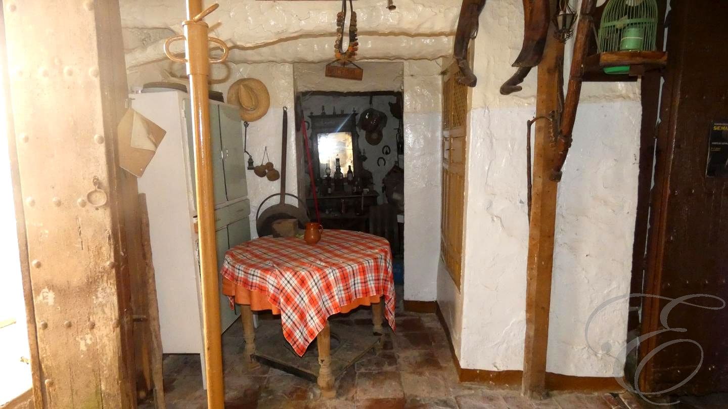 6 soveværelse Villa til salg i Riogordo - € 99.900 (Ref: 8666524)