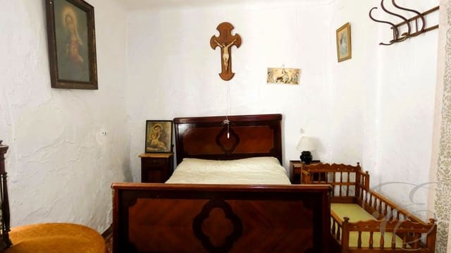 6 soveværelse Villa til salg i Riogordo - € 99.900 (Ref: 8666524)