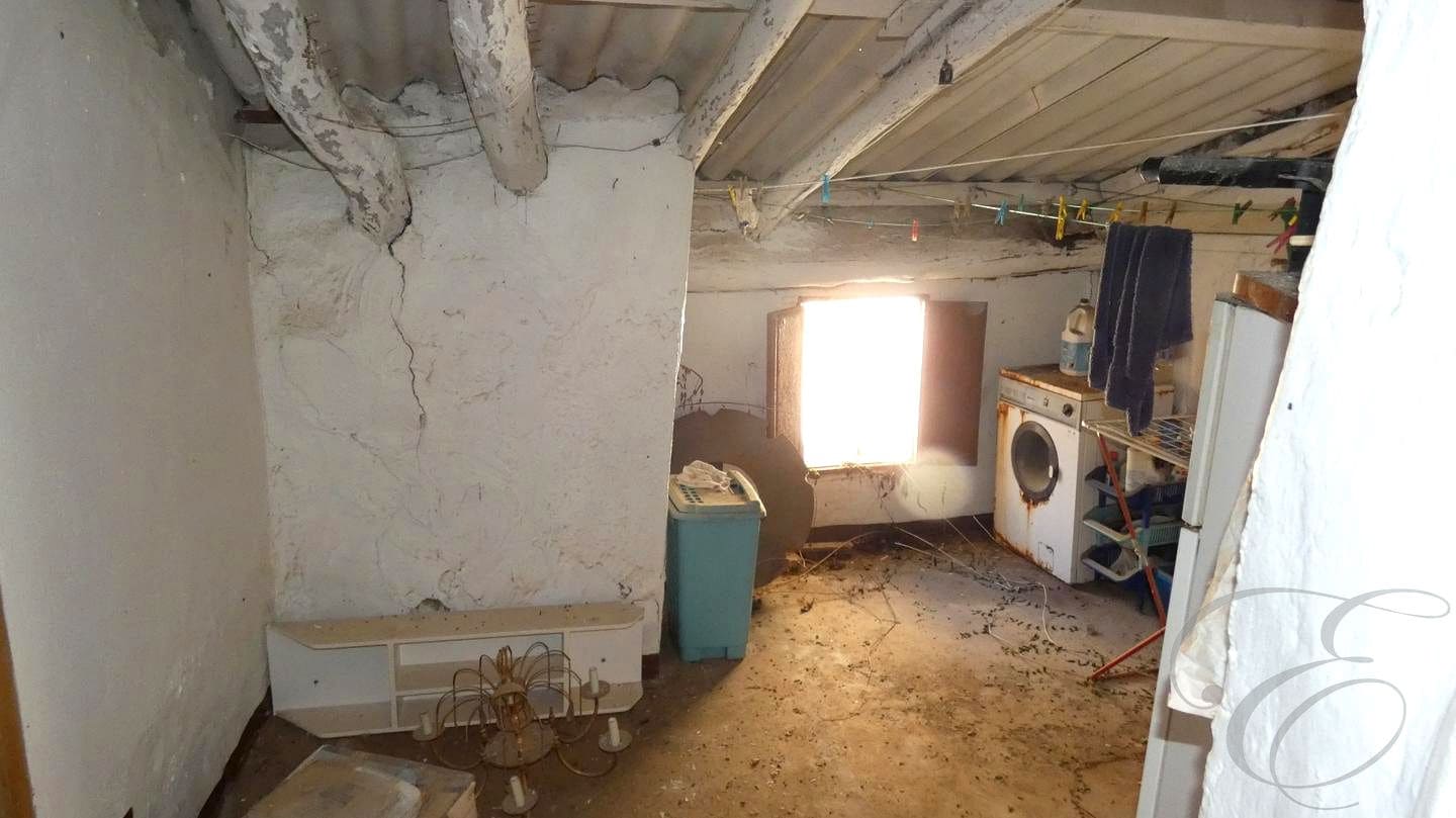 6 soveværelse Villa til salg i Riogordo - € 99.900 (Ref: 8666524)