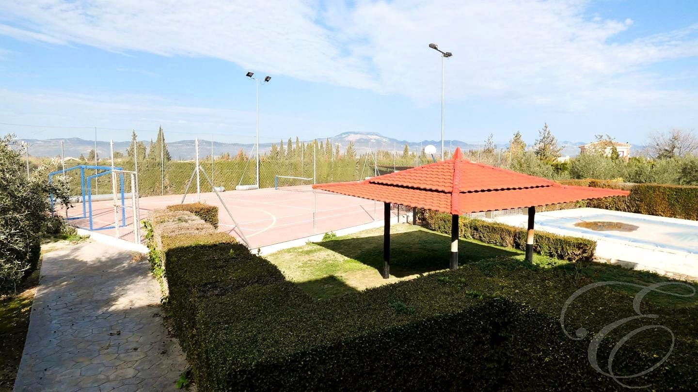 3 soverom Villa til salgs i Moraleda de Zafayona med svømmebasseng garasje - € 585 000 (Ref: 8724789)