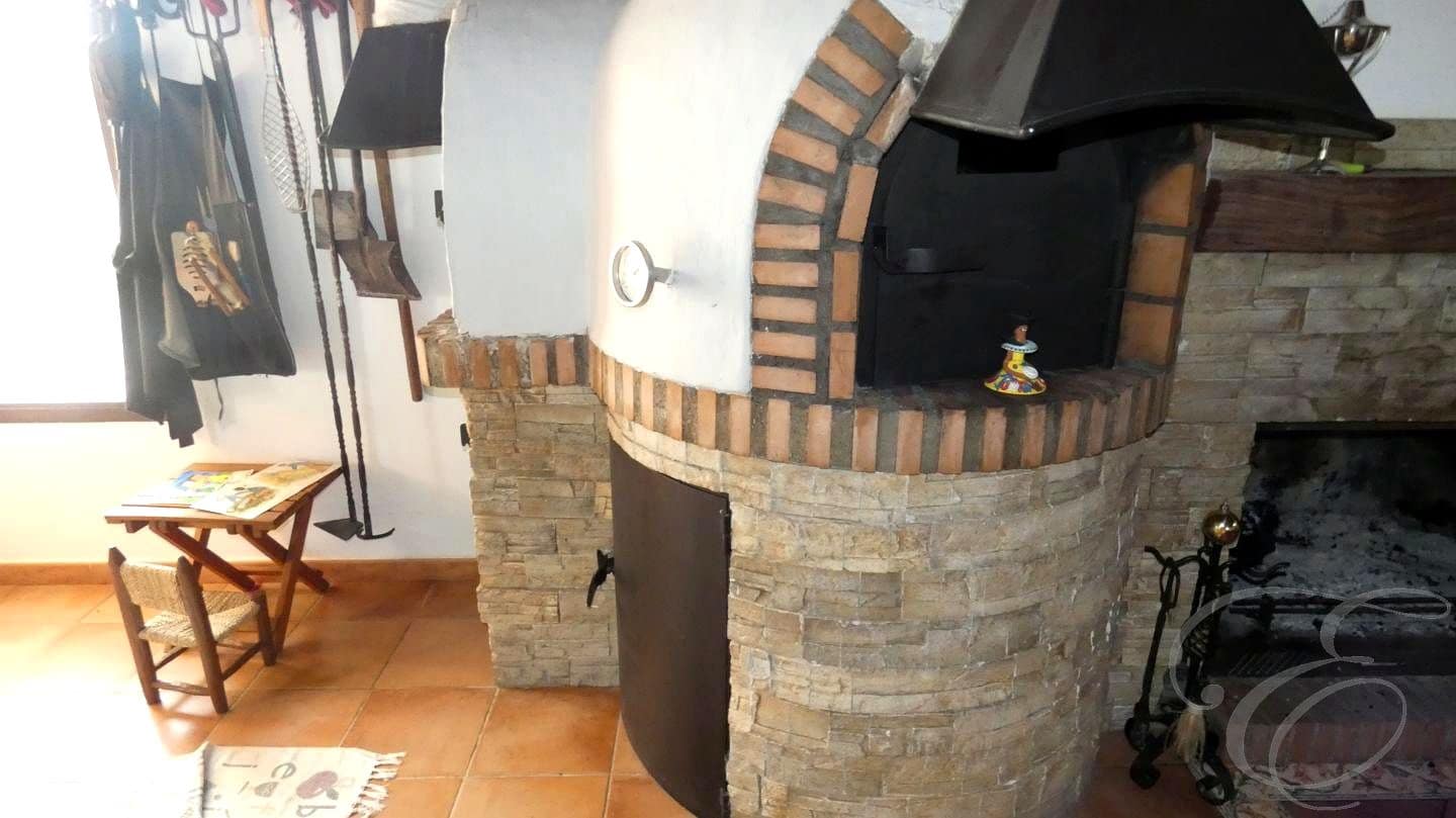 3 soverom Villa til salgs i Moraleda de Zafayona med svømmebasseng garasje - € 585 000 (Ref: 8724789)