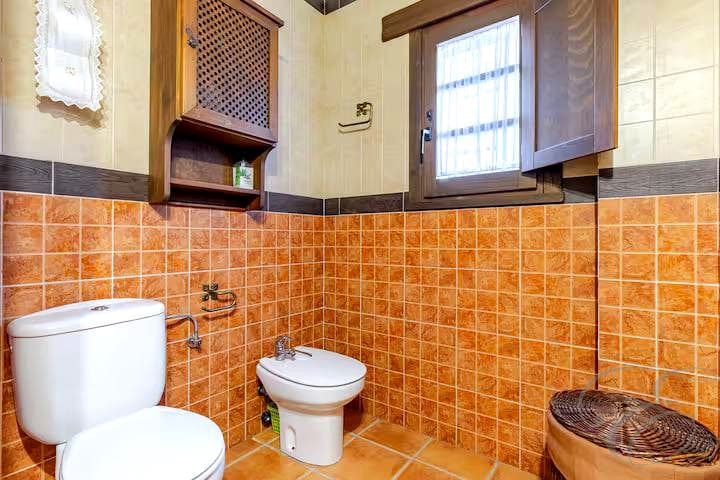 2 sypialnia Willa na sprzedaż w Casabermeja z basenem garażem - 375 000 € (Ref: 8742275)