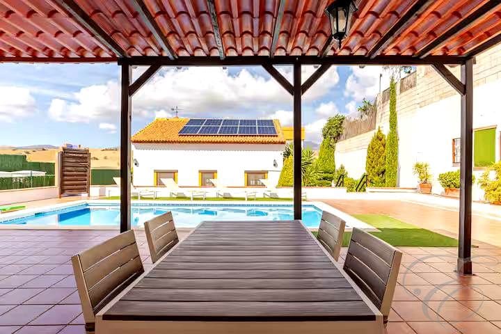 2 sypialnia Willa na sprzedaż w Casabermeja z basenem garażem - 375 000 € (Ref: 8742275)