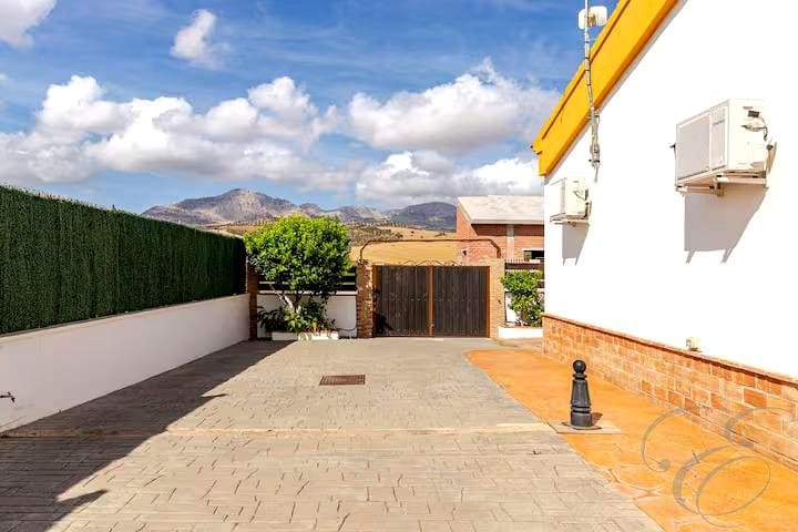 2 sypialnia Willa na sprzedaż w Casabermeja z basenem garażem - 375 000 € (Ref: 8742275)