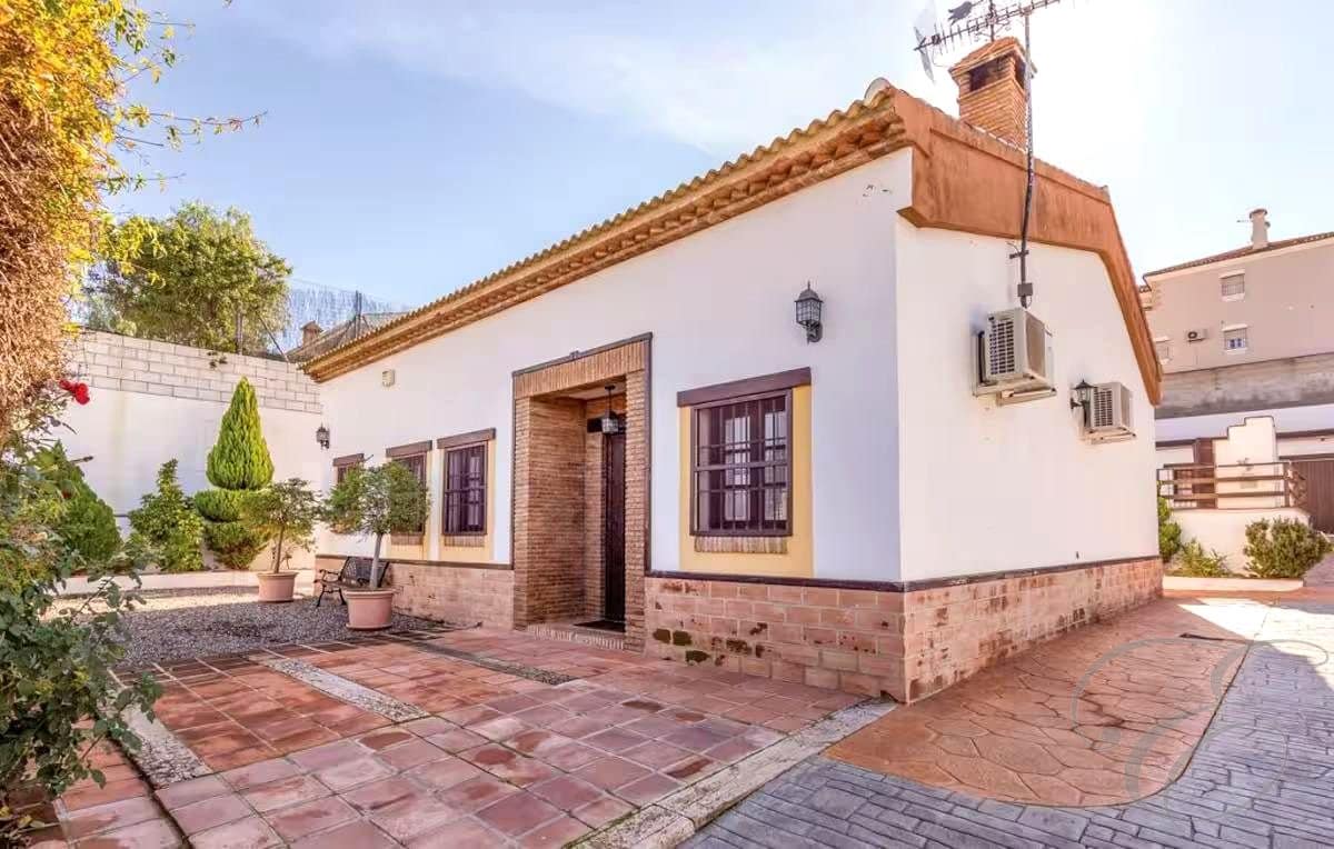 2 sypialnia Willa na sprzedaż w Casabermeja z basenem garażem - 375 000 € (Ref: 8742275)